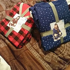 Ladies two-piece thermal sleepwear set